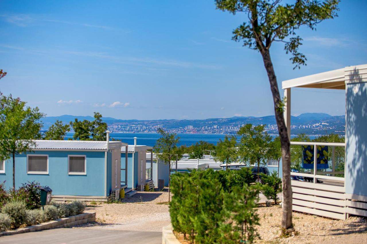 Campsite Mobile Homes Omisalj